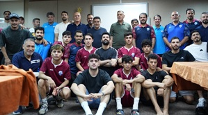 لاعبو الميناء يستلمون مستحقاتهم المتأخرة